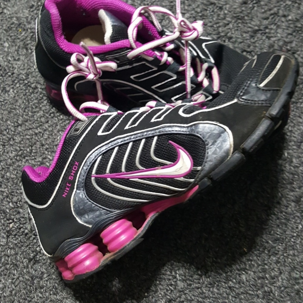 Nike shox
